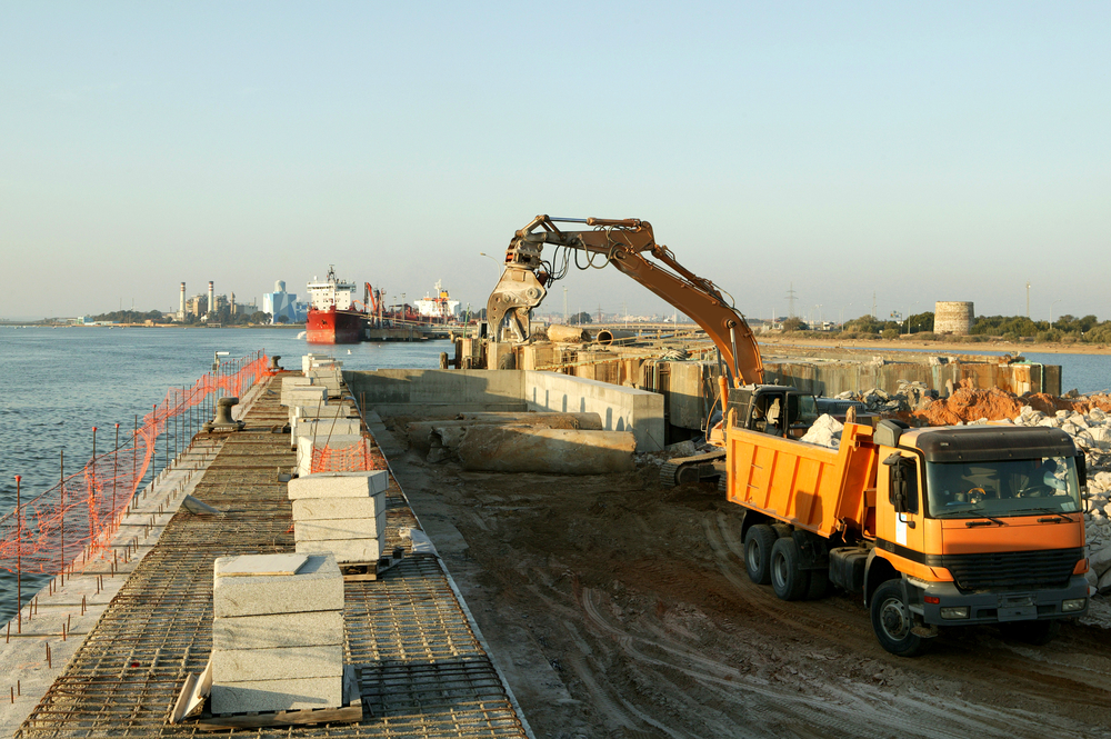 Concrete remains one of the most durable materials in dock construction, particularly for commercial and industrial waterfronts requiring heavy load-bearing capacity. In 2025, marine-grade concrete solutions are being reinforced with corrosion inhibitors and advanced coatings to extend service life in harsh saltwater environments.